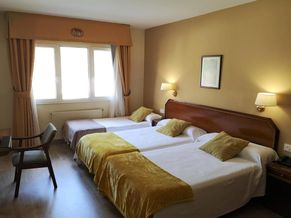 Hotel Y Casona El Carmen Perlora Esterno foto